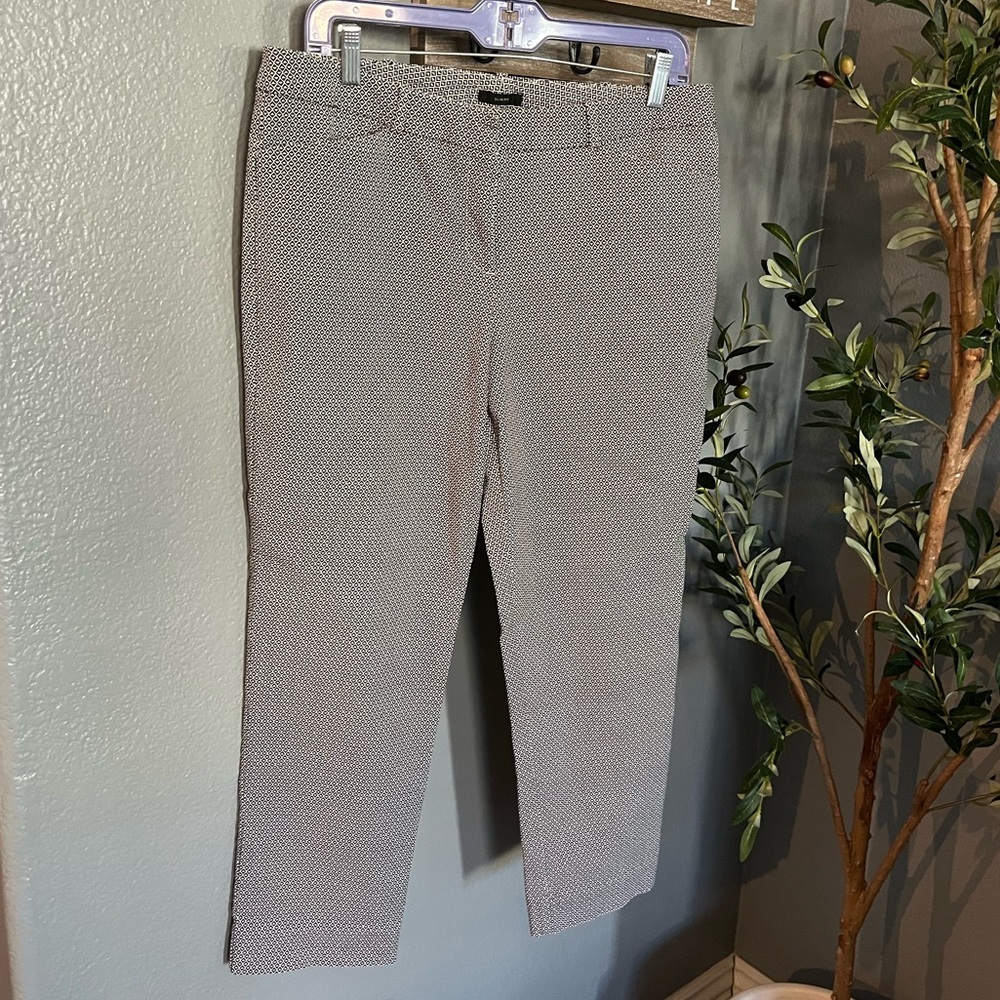 NWOT- Worthington Slim Fit Pant